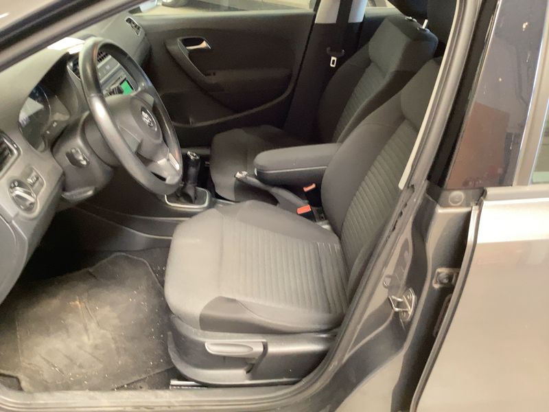 Volkswagen Polo 1.2 TDI Comfortline — zdjęcie 11