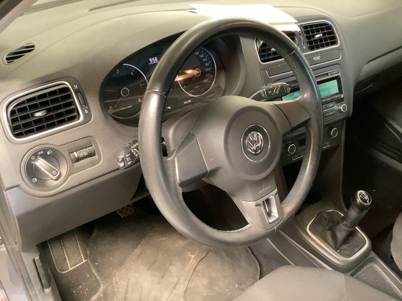 Volkswagen Polo 1.2 TDI Comfortline — zdjęcie 13