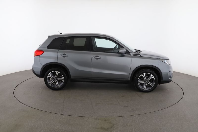 Suzuki Vitara 1.6 DDiS V-Top 4x2 — zdjęcie 7
