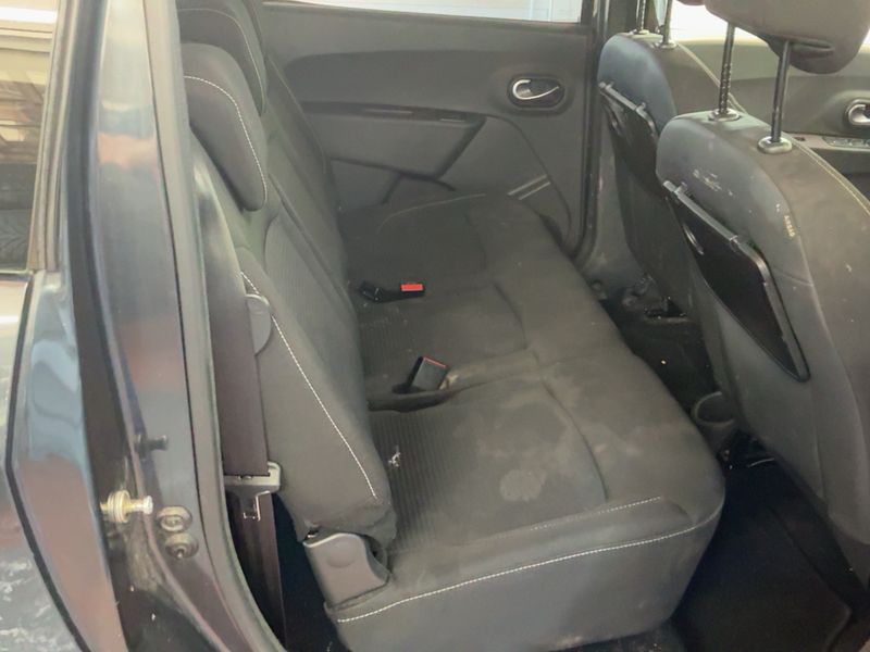 Dacia Lodgy 1.6 SCe Comfort 2019 – снимка 19