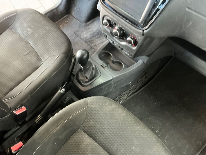 Dacia Lodgy 1.6 SCe Comfort 2019 – снимка 34