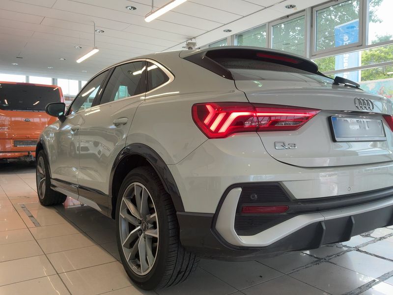 Audi Q3 Sportback 40 TFSI quattro S line — zdjęcie 3