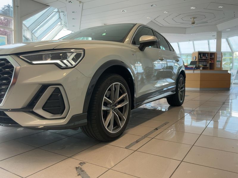 Audi Q3 Sportback 40 TFSI quattro S line — zdjęcie 2