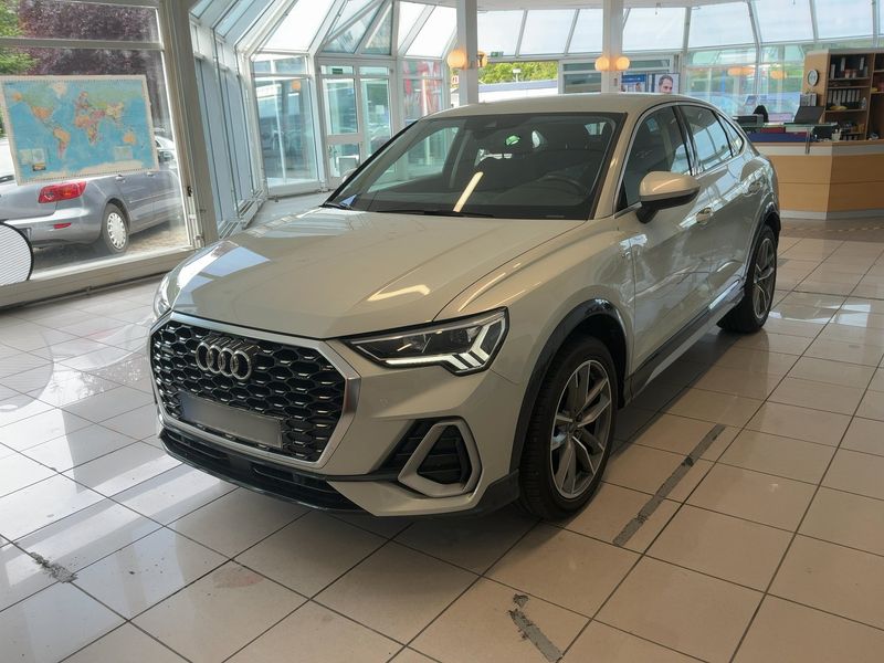 Audi Q3 Sportback 40 TFSI quattro S line — zdjęcie 1