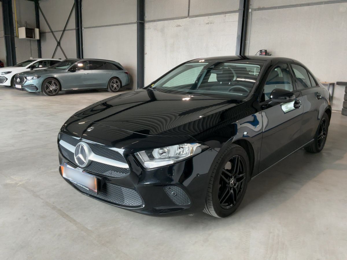 Mercedes-Benz A-Klasse 2020 — photo 1