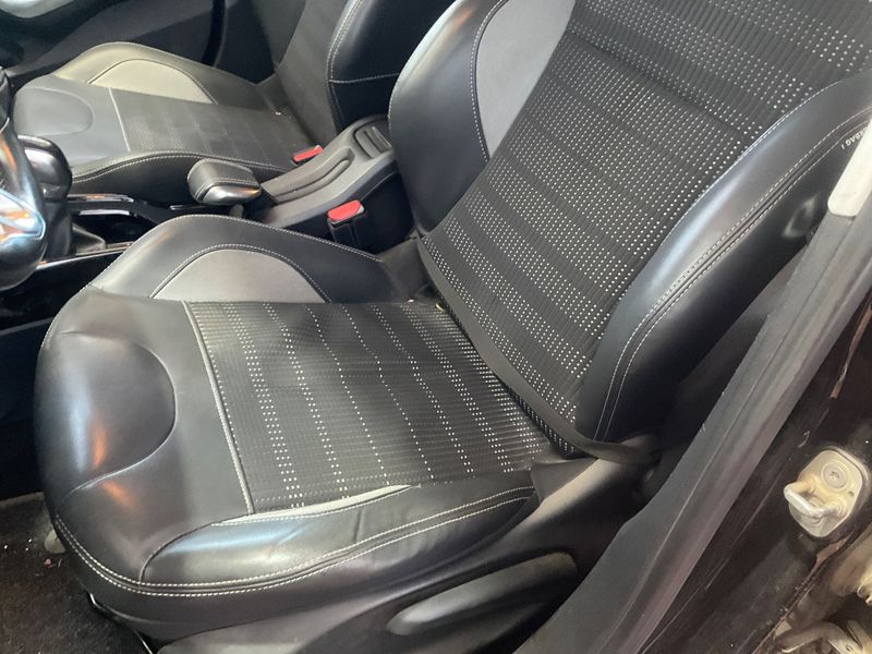 Peugeot 2008 1.6 Blue-HDi Allure 2016 – снимка 24