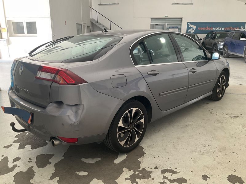 Renault Laguna 2.0 dCi Energy BOSE Edition — zdjęcie 2