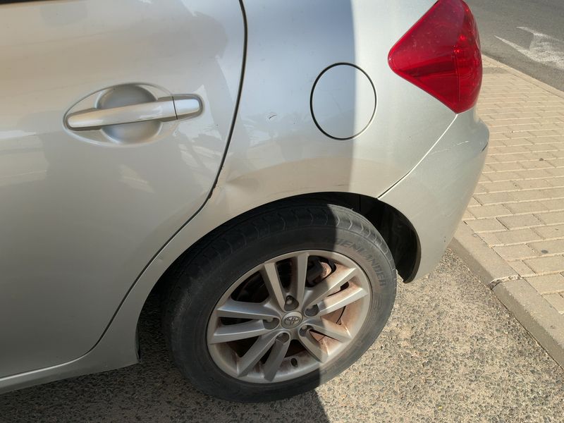 Toyota Auris 2.0 D-4D Luna 2008 – снимка 5