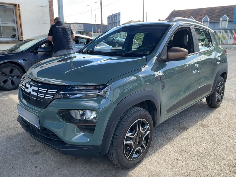 Dacia Spring electric drive 48 kW Extreme — zdjęcie 1
