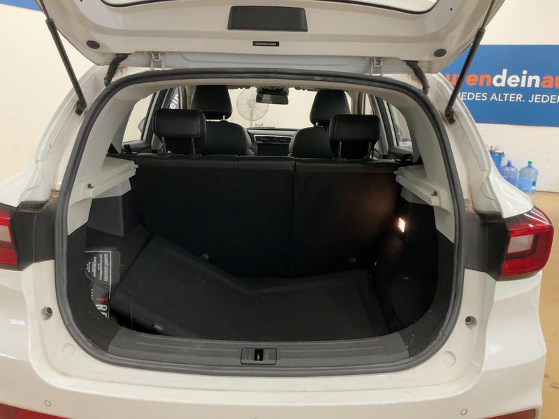 MG ZS electric drive 105 kW Luxury — zdjęcie 10
