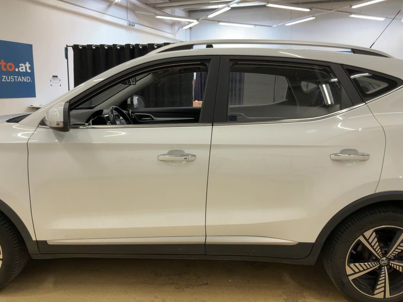 MG ZS electric drive 105 kW Luxury — zdjęcie 4