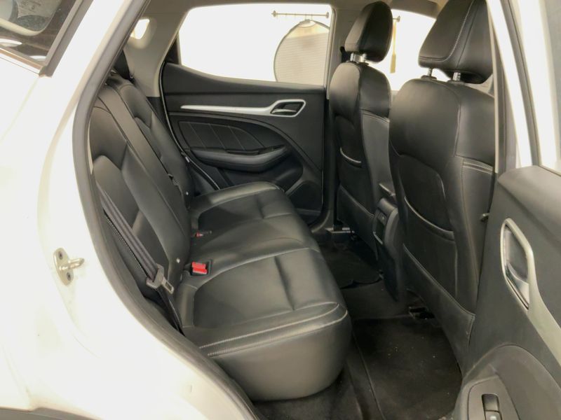 MG ZS electric drive 105 kW Luxury — zdjęcie 14