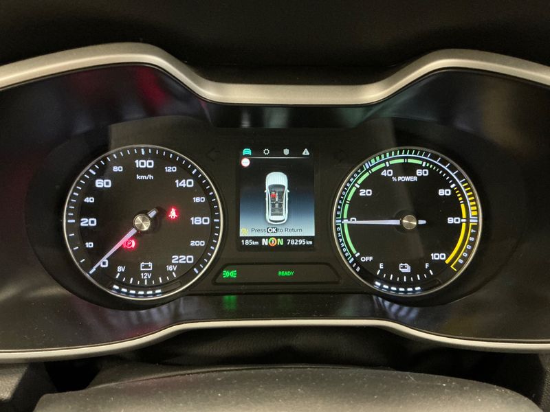 MG ZS electric drive 105 kW Luxury — zdjęcie 13