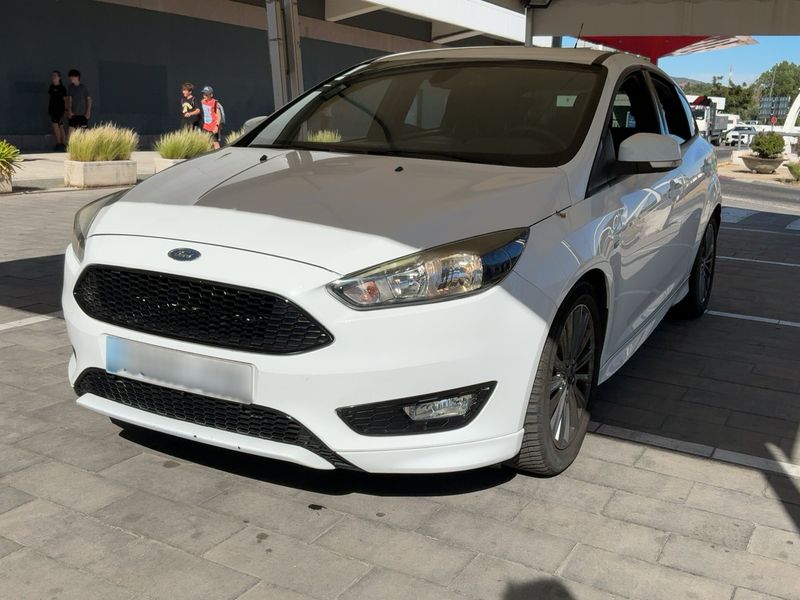 Ford Focus 1.5 TDCi ST-Line — zdjęcie 1