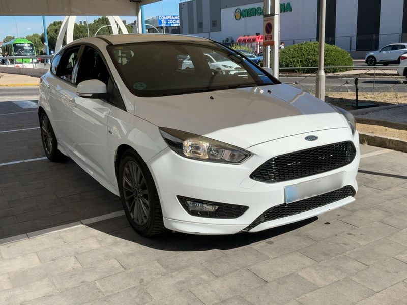 Ford Focus 1.5 TDCi ST-Line — zdjęcie 8