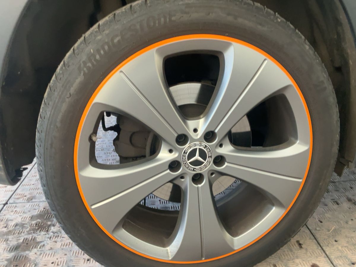 Mercedes-Benz GLB-Klasse 2020 — photo 10