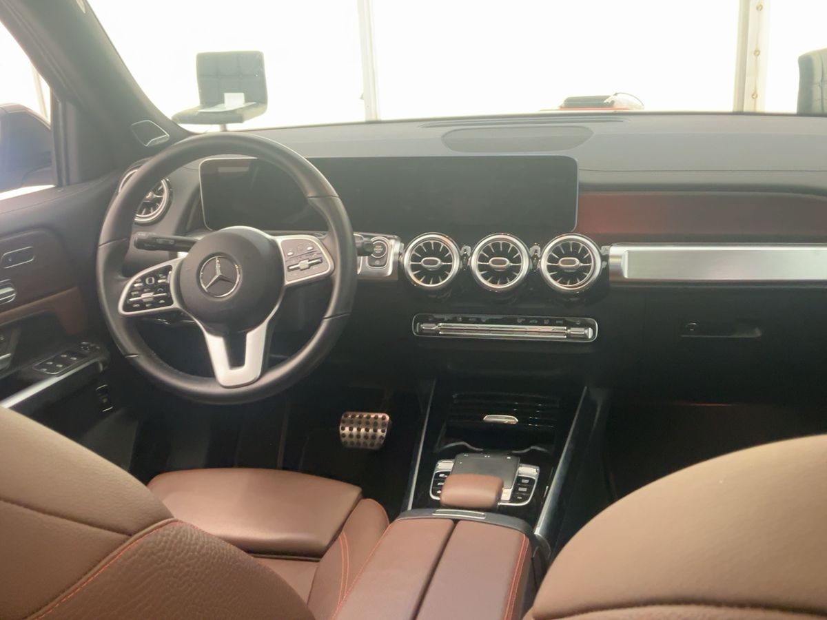 Mercedes-Benz GLB-Klasse 2020 — photo 18