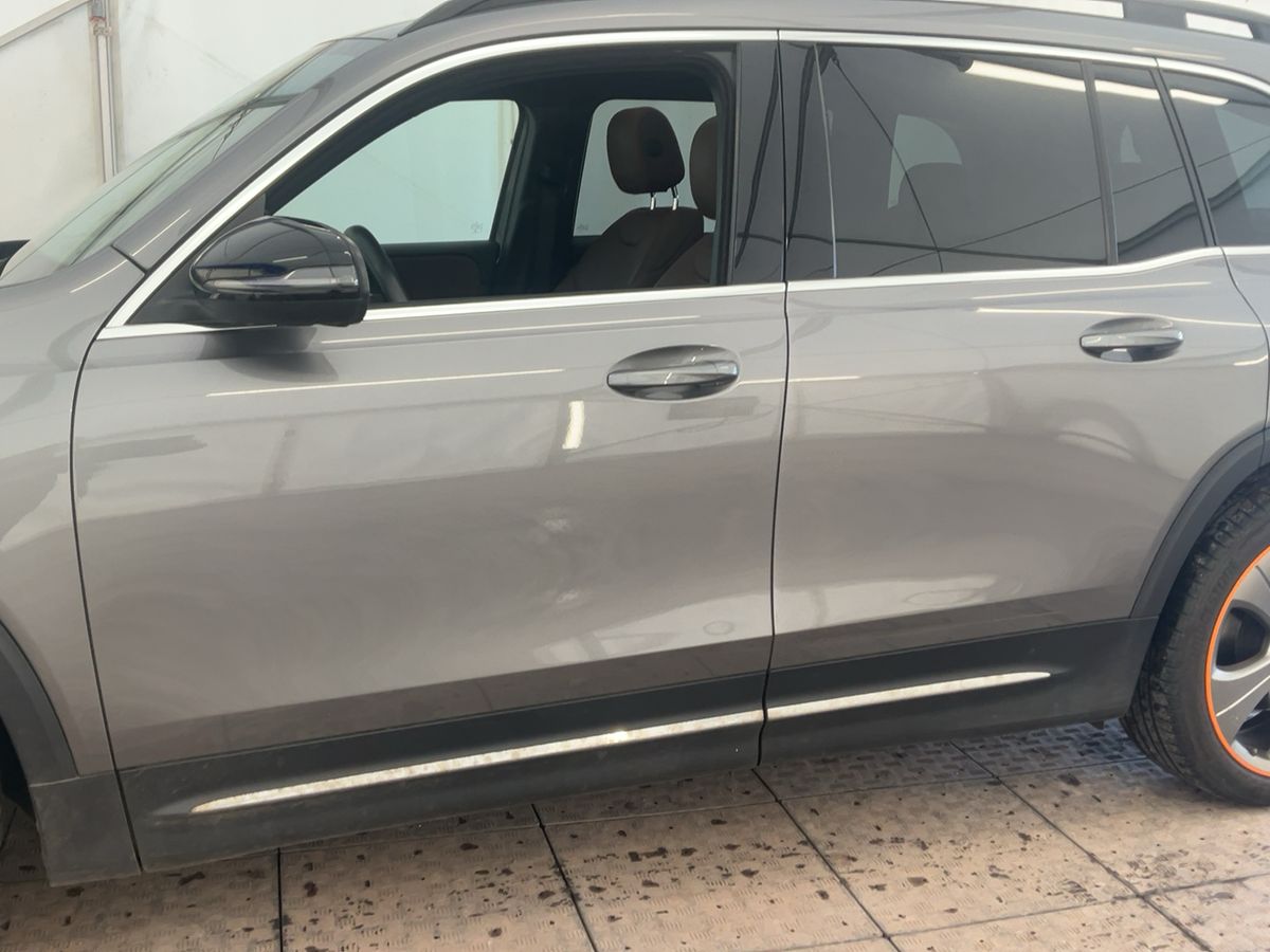 Mercedes-Benz GLB-Klasse 2020 — photo 5