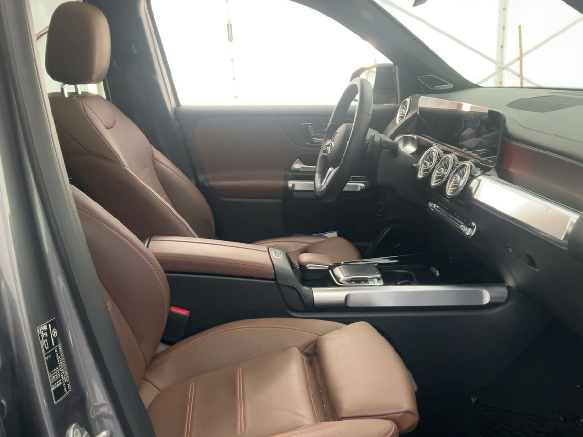 Mercedes-Benz GLB-Klasse 2020 — photo 17