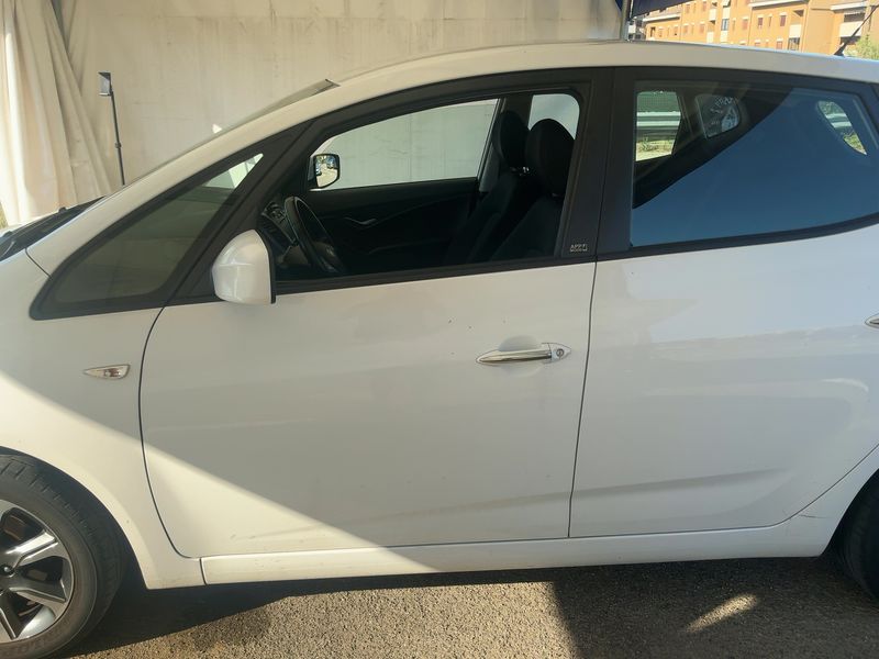Hyundai ix20 1.6 LPG App Mode Blue — zdjęcie 4