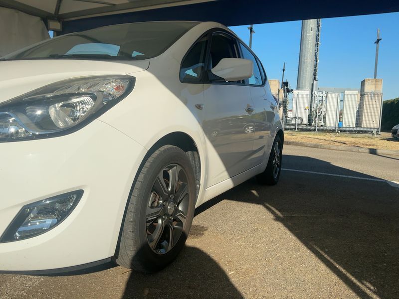 Hyundai ix20 1.6 LPG App Mode Blue — zdjęcie 2