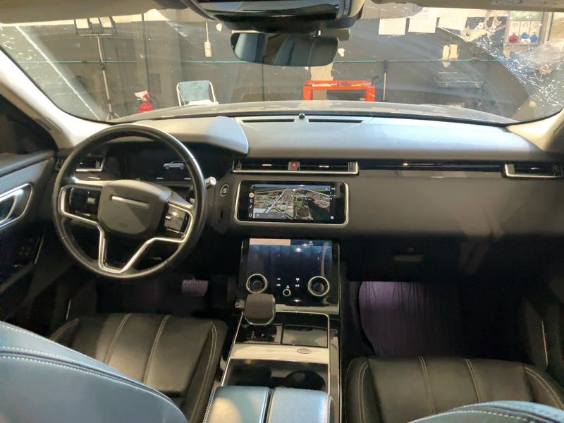 Land Rover Range Rover Velar D200 Mild-Hybrid SE — zdjęcie 12