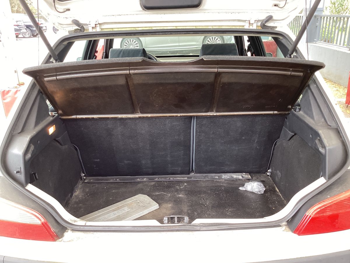 Peugeot 106 1997 — photo 11