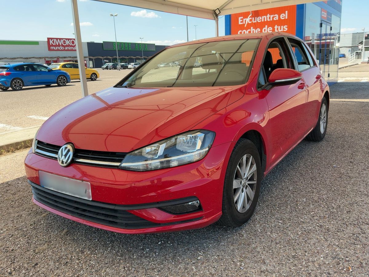 Volkswagen Golf 2018 — photo 1