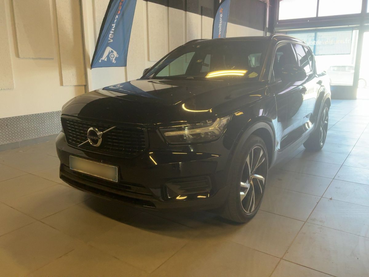 Volvo XC40 2020 — photo 1