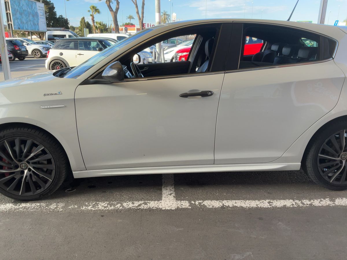 Alfa Romeo 2015 — photo 5