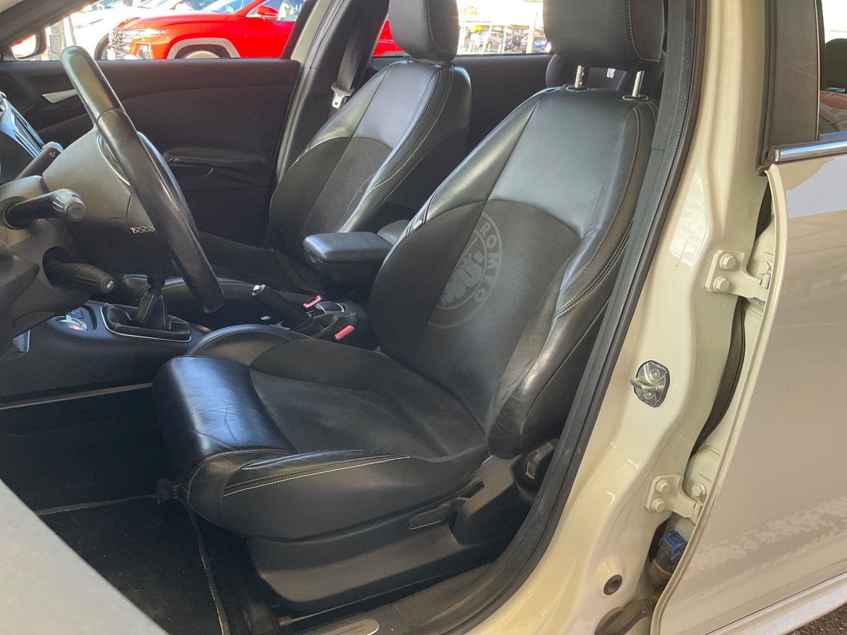 Alfa Romeo 2015 — photo 44