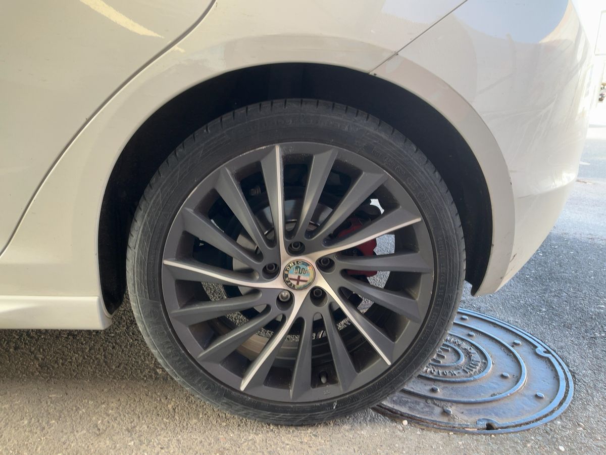 Alfa Romeo 2015 — photo 6