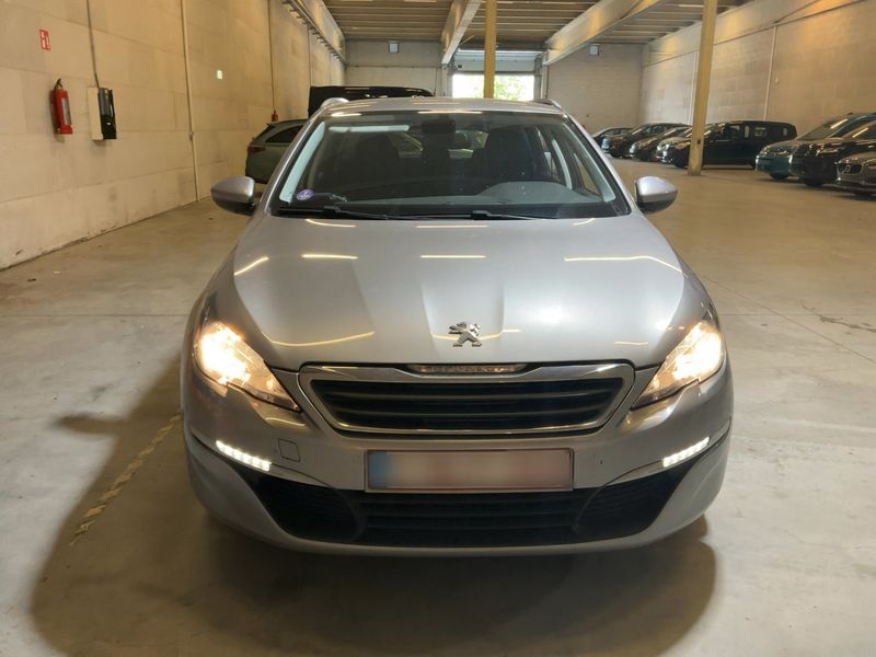 Peugeot 308 1.2 e-THP Active 2015 – снимка 14