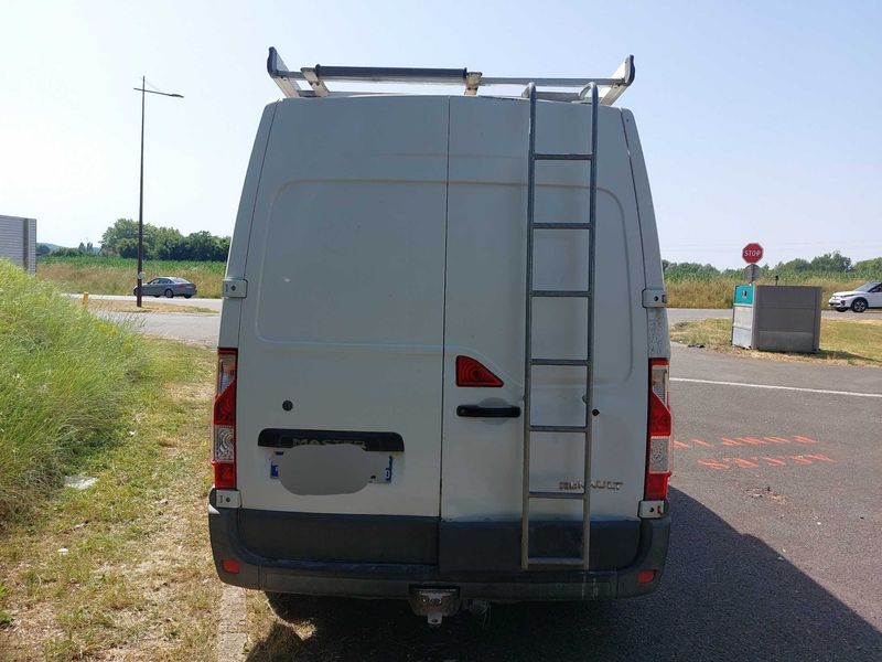 Renault Master 2.3 dCi L2H2 3,3 Grand Confort — zdjęcie 4