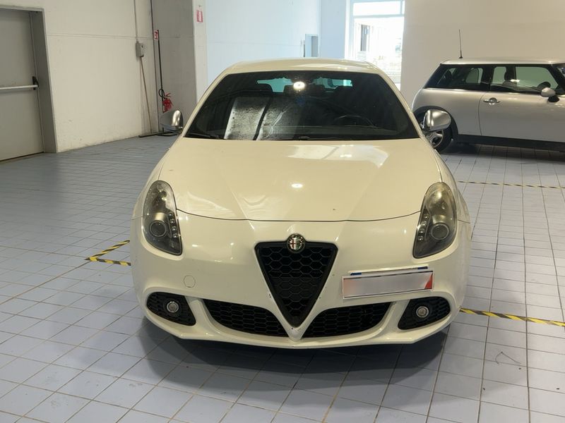 Alfa Romeo Giulietta 1.8 Turbo Quadrifoglio Verde — zdjęcie 9