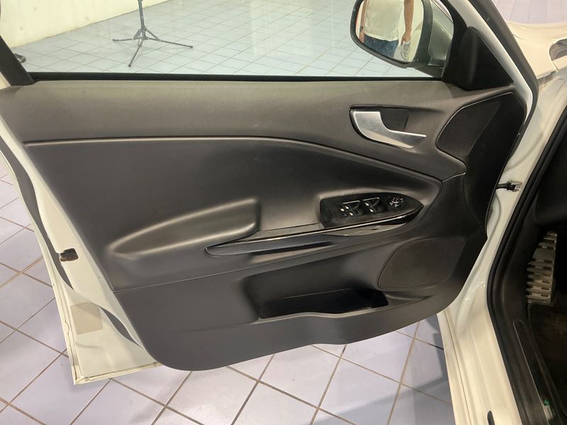 Alfa Romeo Giulietta 1.8 Turbo Quadrifoglio Verde 2013 – снимка 25