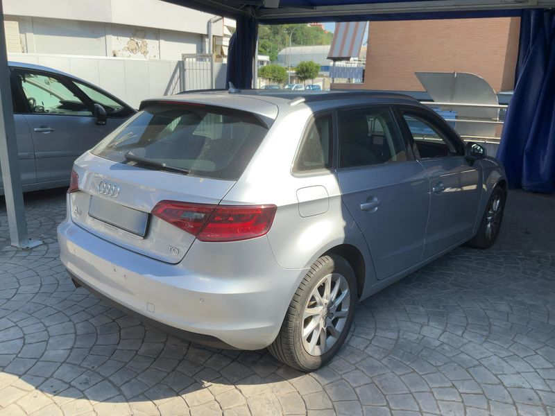Audi A3 Sportback 1.6 TDI Attraction 2014 – снимка 8