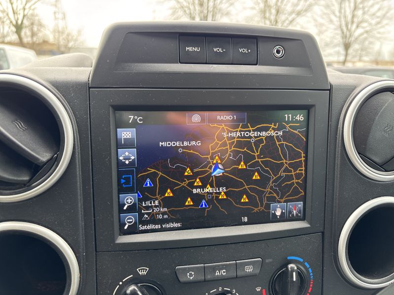 Peugeot Partner 1.2 PureTech Active 2018 – снимка 13
