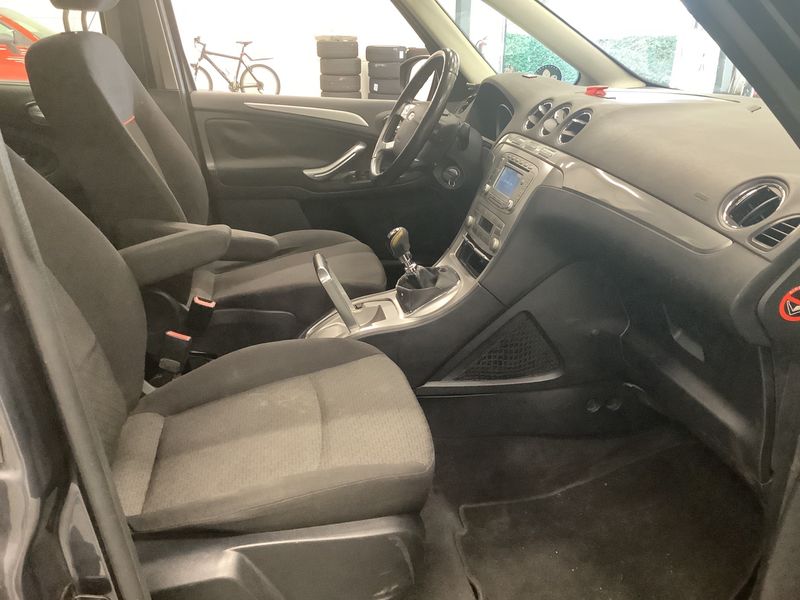 Ford Galaxy 2.0 TDCi Trend 2009 – снимка 3