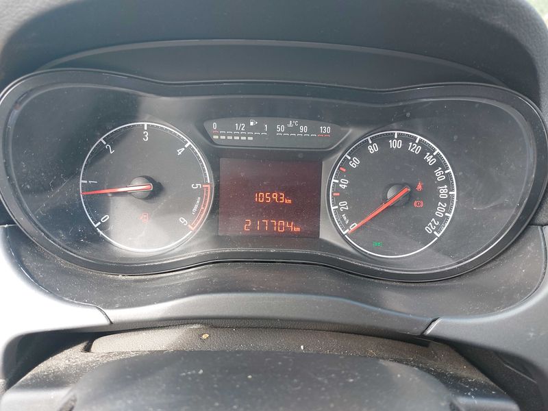 Opel Corsa 1.3 CDTI Edition ecoFlex — zdjęcie 12
