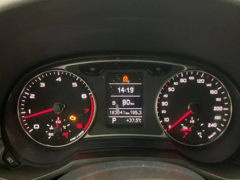 Audi A1 1.4 TFSI Ambition — zdjęcie 13