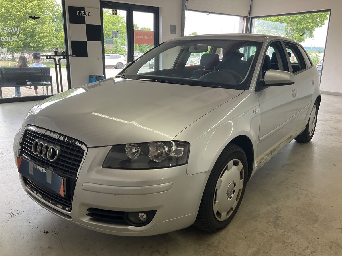 Audi A3 2005 — photo 1