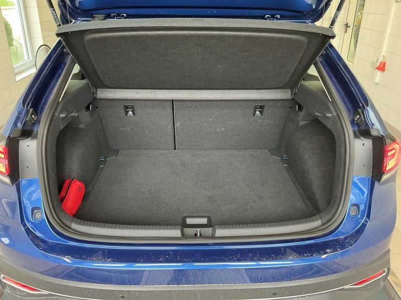 Volkswagen Taigo 1.0 TSI Style — zdjęcie 9
