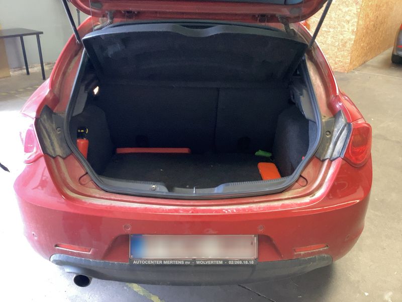 Alfa Romeo Giulietta 1.6 JTDM Turismo — zdjęcie 10