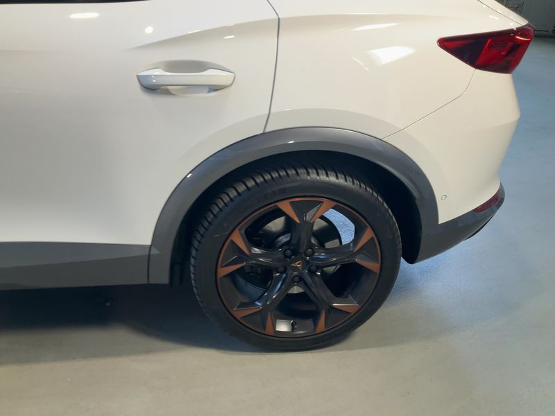 Cupra Formentor 2.0 TSI VZ 4Drive 2022 – снимка 5