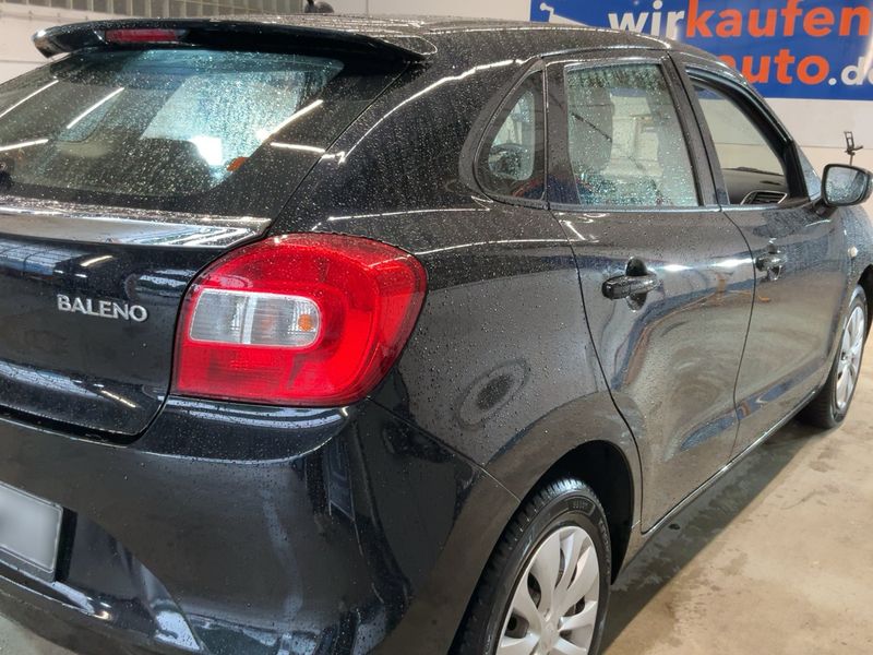 Suzuki Baleno 1.2 DualJet Basic — zdjęcie 6