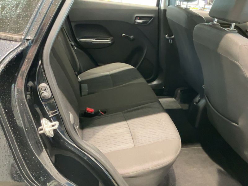 Suzuki Baleno 1.2 DualJet Basic — zdjęcie 14