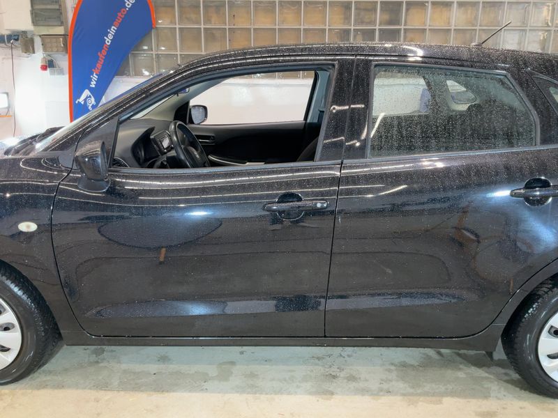 Suzuki Baleno 1.2 DualJet Basic — zdjęcie 4