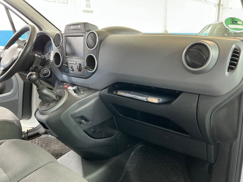 Peugeot Partner 1.6 Blue-HDi L1 Premium Pack 2017 – снимка 32