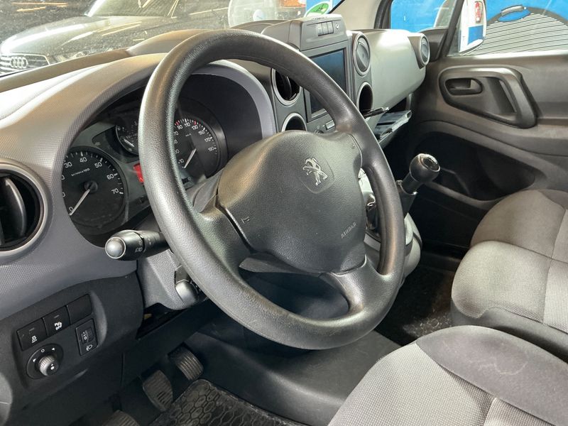 Peugeot Partner 1.6 Blue-HDi L1 Premium Pack 2017 – снимка 25